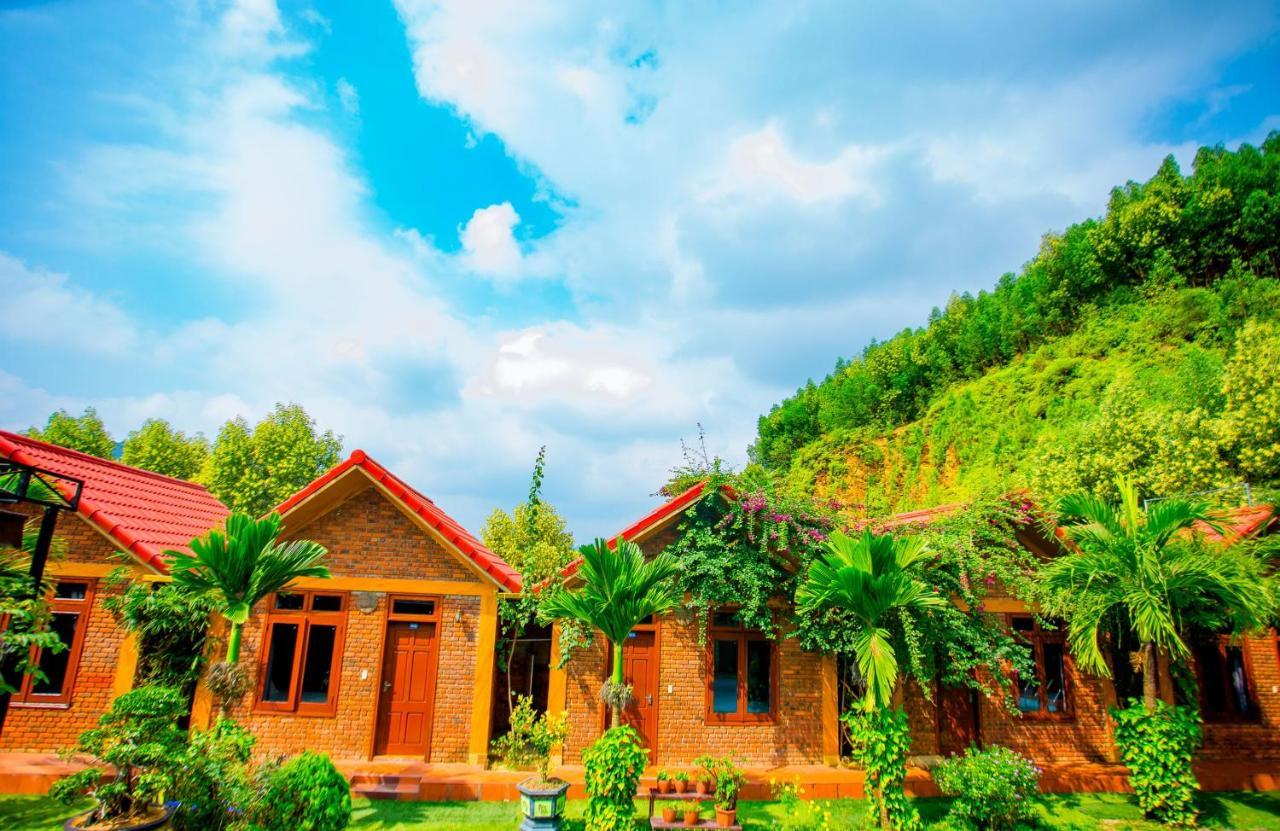 Hillside View Bungalow Homestay フォンニャ エクステリア 写真