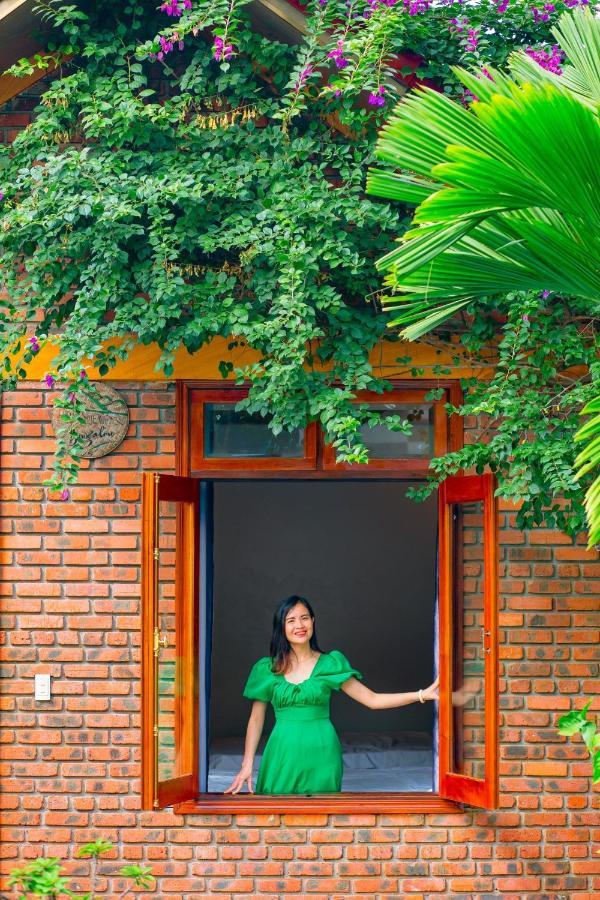 Hillside View Bungalow Homestay フォンニャ エクステリア 写真