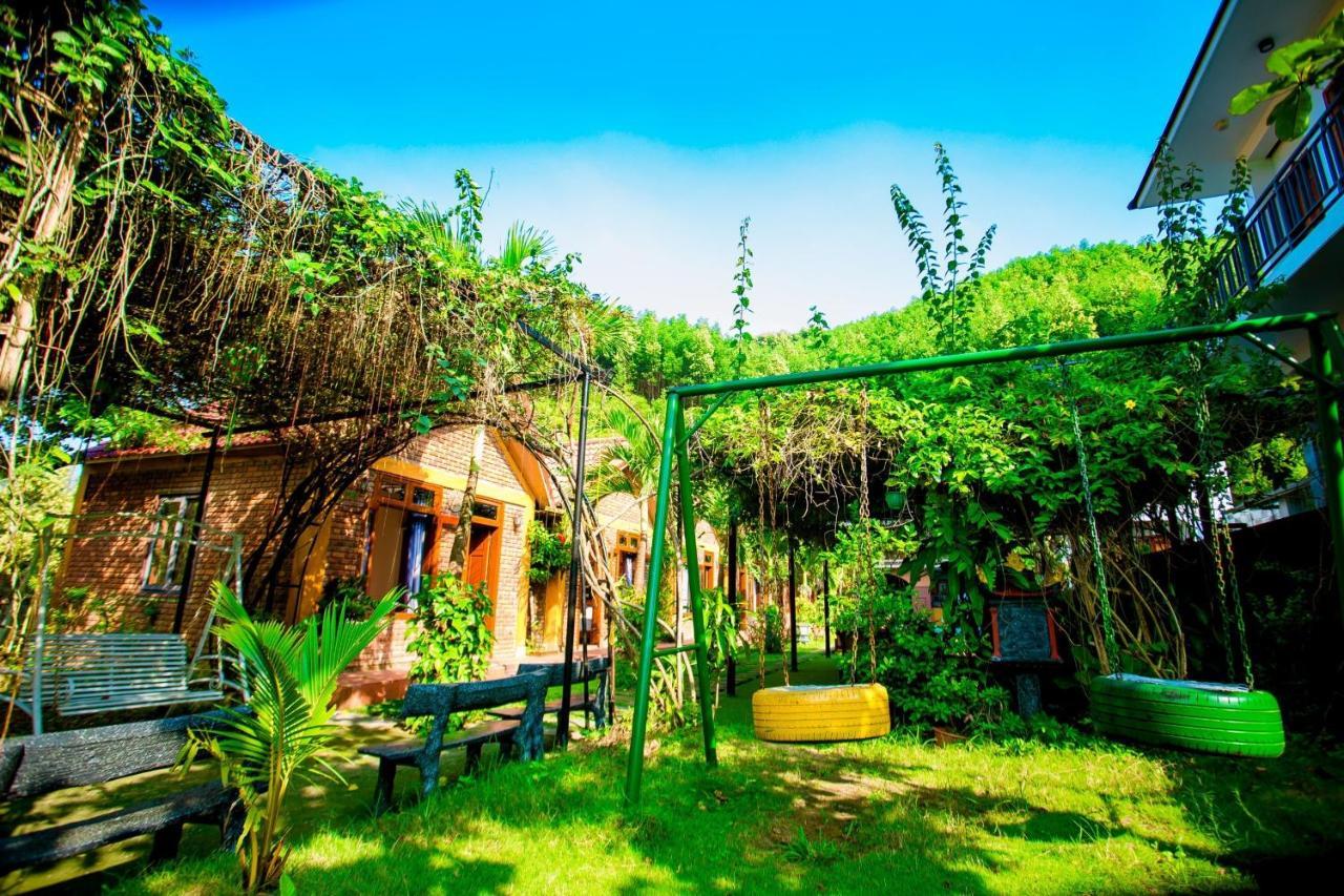 Hillside View Bungalow Homestay フォンニャ エクステリア 写真